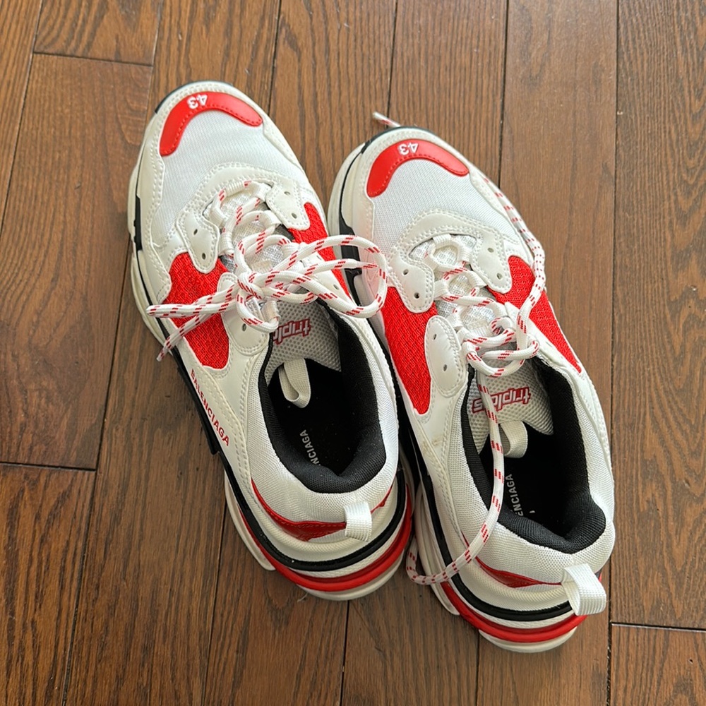 Balenciaga sneakers like new